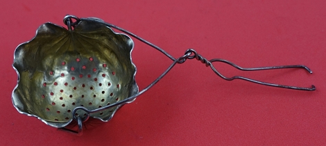 Tea Strainer #667 french style for spout of pot, cabbage leaf design GW 1 3/4